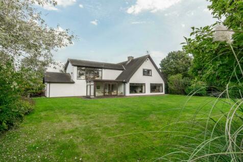 Leeds Road, Selby 3 bed detached house for sale