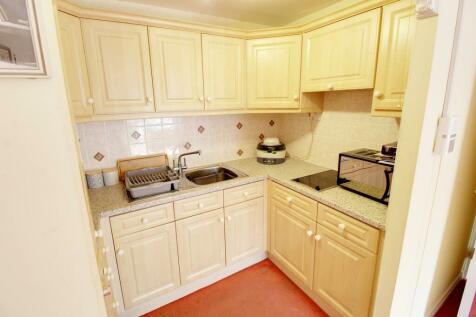 1 bedroom flat for sale