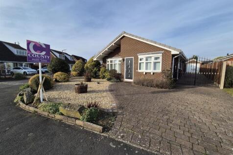 3 bedroom detached bungalow for sale