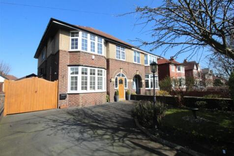 4 bedroom semi-detached house for sale