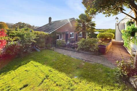 3 bedroom semi-detached bungalow for sale