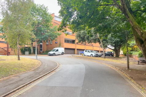Copplestone Drive, Exeter 1 bed flat for sale