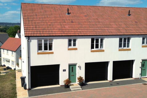 Longlands Way, Gittisham, Honiton... 4 bed semi
