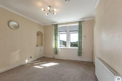 1 bedroom ground floor flat for sale