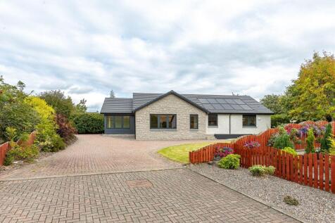4 bedroom detached bungalow for sale