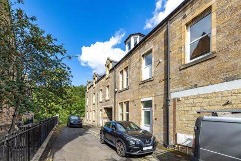 1 bedroom ground floor flat for sale
