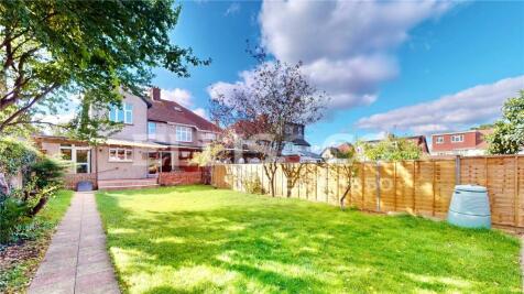 4 bedroom semi-detached house for sale