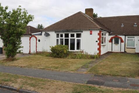 3 bedroom semi-detached bungalow for sale