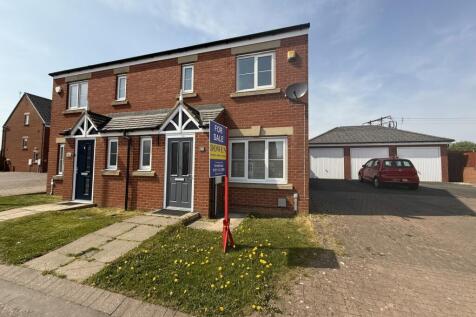 3 bedroom semi-detached house for sale