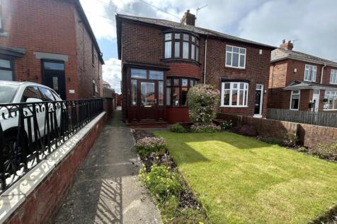 The Avenue, Coxhoe, Durham, County... 2 bed semi