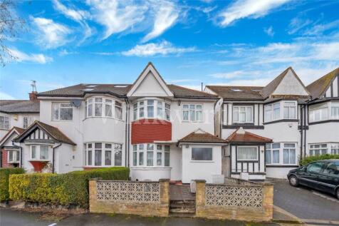5 bedroom semi-detached house for sale