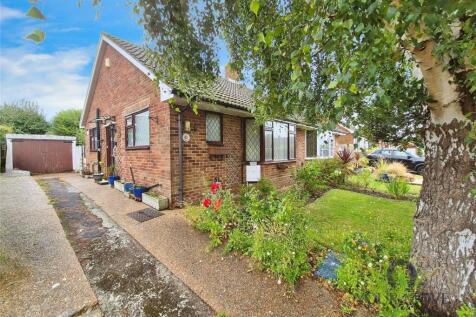 Cornmill Gardens, East Sussex BN26 1 bed bungalow for sale