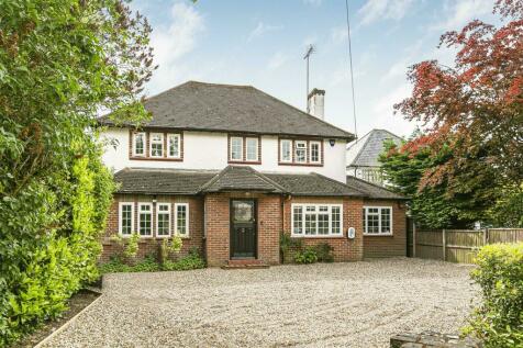 Christchurch Crescent, Radlett 3 bed detached house for sale