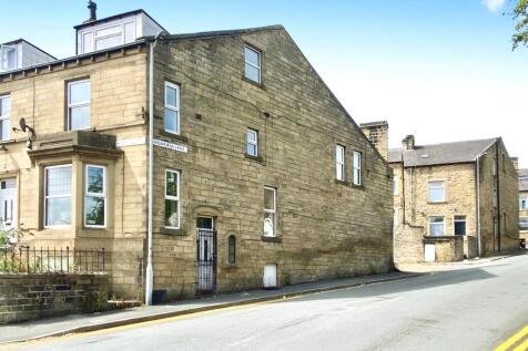 Highfield Lane, West Yorkshire BD21 5 bed end of terrace house for sale