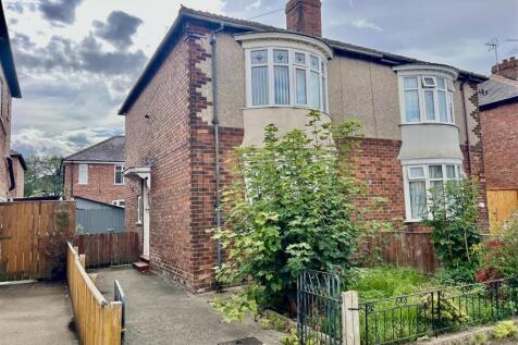 2 bedroom semi-detached house for sale