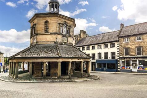4 Market Place, Barnard Castle 2 bed character property for sale