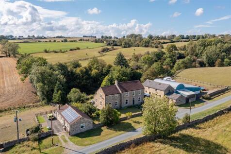 4 bedroom country house for sale