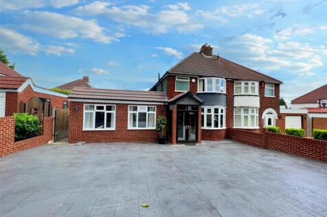 3 bedroom semi-detached house for sale