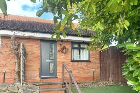 Atlas Croft, West Midlands WV10 1 bed bungalow for sale