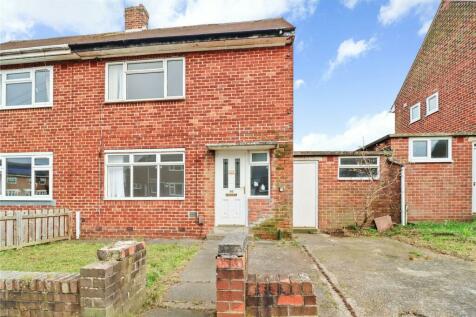 2 bedroom semi-detached house for sale