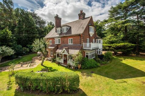 Reigate Road, Dorking, Surrey, RH4 7 bed detached house for sale