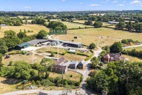 Kerves Lane, Horsham 6 bed equestrian property for sale
