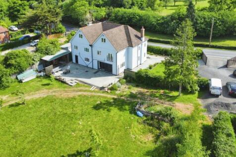 6 bedroom detached house for sale