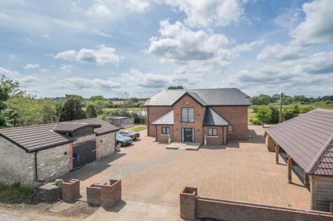 Southwick, Wiltshire 4 bed detached house for sale