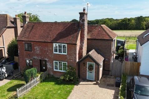 Green Lane, South Chailey, BN8 3 bed semi