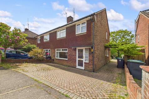 Sheppeys, Haywards Heath, RH16 3 bed house for sale