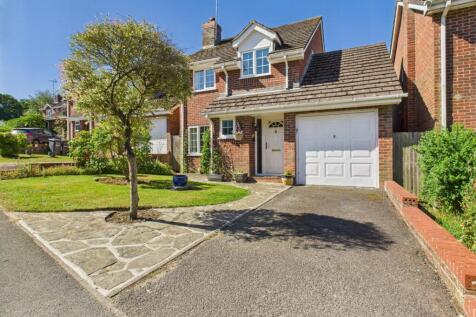 Beech Hill, Haywards Heath, RH16 3 bed house for sale