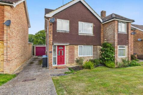 Sunnywood Drive, Haywards Heath, RH16 3 bed house for sale