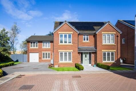 Clos Y Mametz, Porthcawl 4 bed detached house for sale