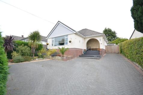 Anvil Crescent, Broadstone BH18 3 bed detached bungalow for sale