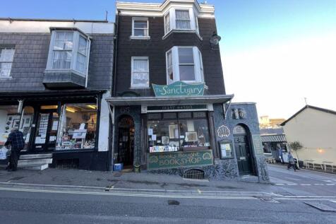 Semi-detached house for sale