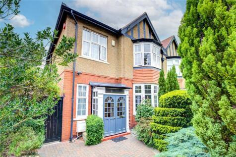 Hawthorn Road West, Gosforth... 4 bed semi