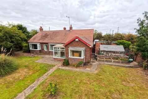 Cherry Trees, Brunton Lane, Newcastle... 3 bed detached house for sale