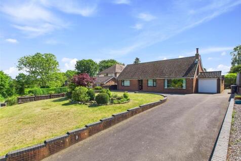 Gorse Lane, Lichfield 3 bed detached bungalow for sale