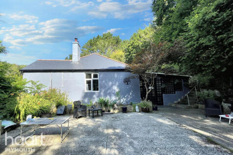 3 bedroom bungalow for sale