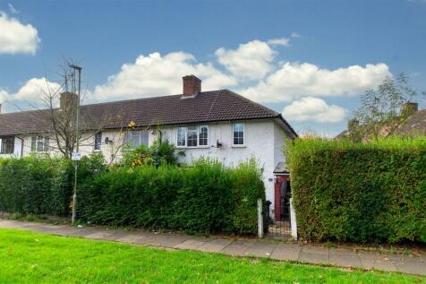 4 bedroom end of terrace house for sale