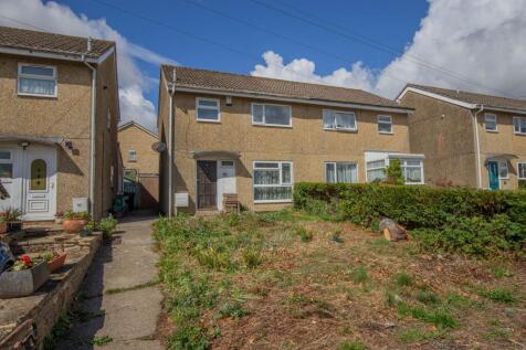 Parklands, Malmesbury, SN16 3 bed semi