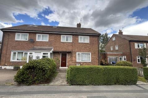 Harlow Avenue, Harrogate, North... 3 bed semi