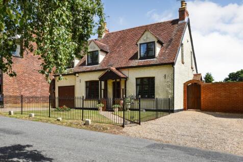 Colchester Road, Great Totham 3 bed detached house for sale