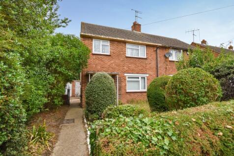 Wood Road, Heybridge, Maldon, CM9 4AS 3 bed semi