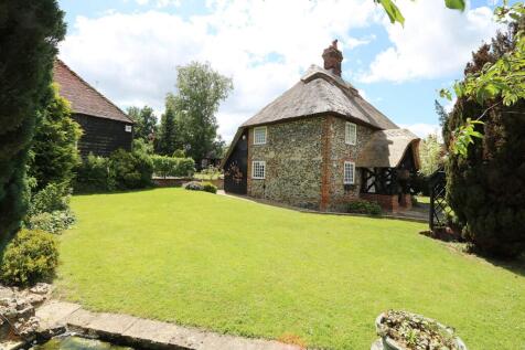 Purley Rise, Purley On Thames... 1 bed detached house for sale