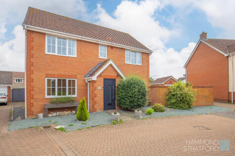 Varrick Way, Attleborough 4 bed detached house for sale