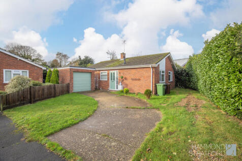 2 bedroom detached bungalow for sale