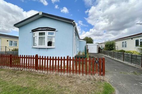 2 bedroom park home for sale