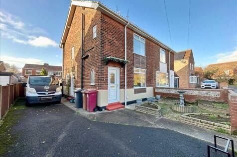 2 bedroom semi-detached house for sale