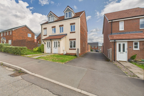 Hawling Street, Redditch, B97 3 bed townhouse for sale